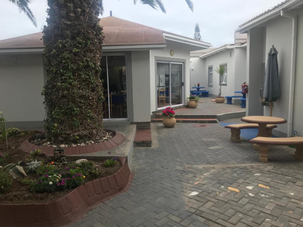 Rocky Shore Guesthouse Swakopmund Exteriör bild
