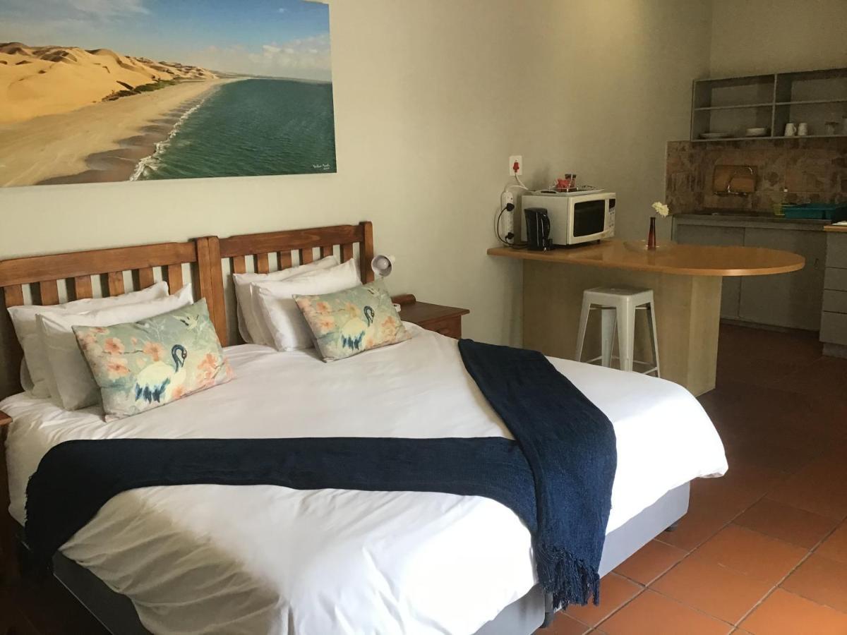 Rocky Shore Guesthouse Swakopmund Exteriör bild