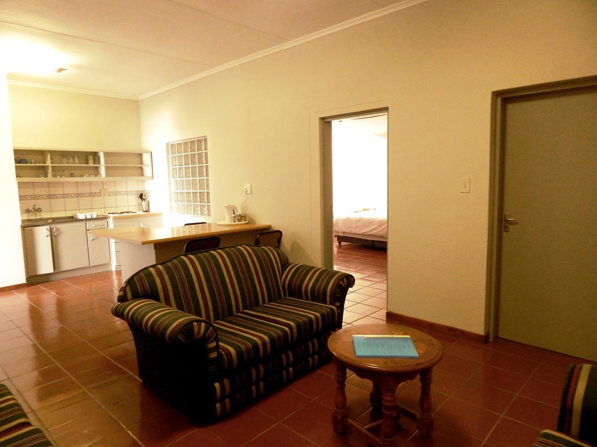 Rocky Shore Guesthouse Swakopmund Exteriör bild