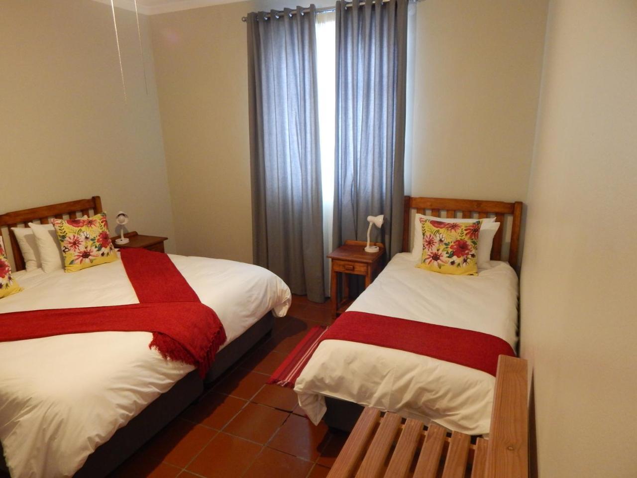 Rocky Shore Guesthouse Swakopmund Exteriör bild