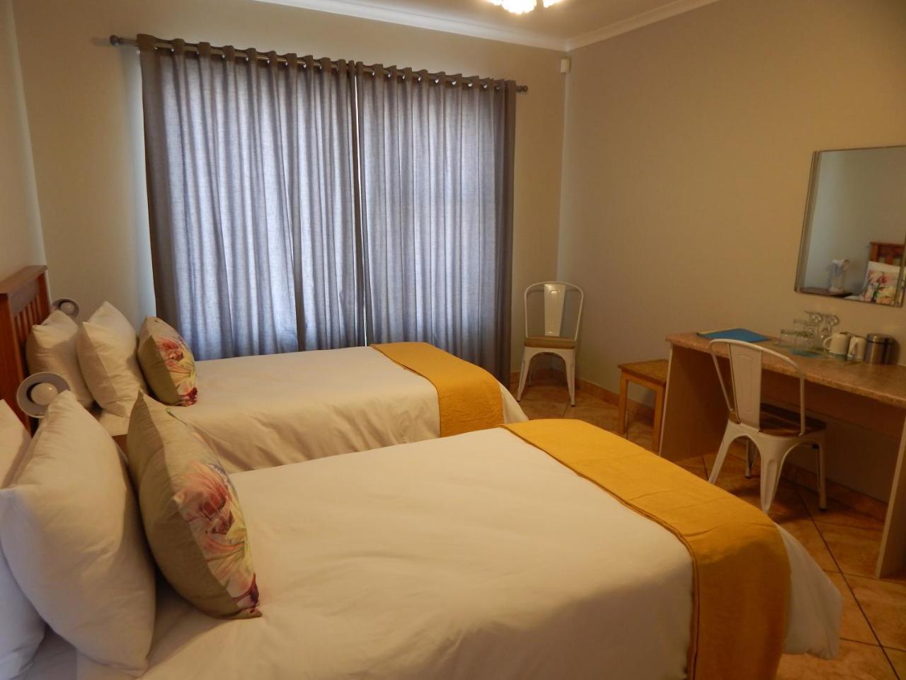 Rocky Shore Guesthouse Swakopmund Exteriör bild